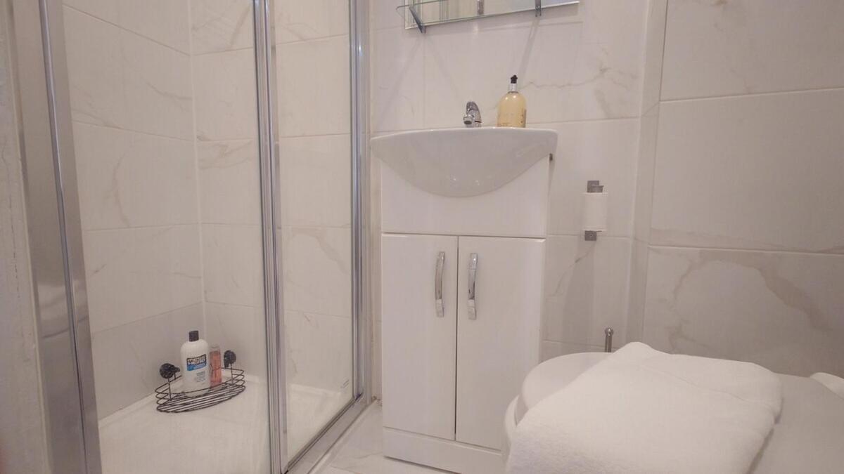 Comfort Camden Studio Apartments London Room photo